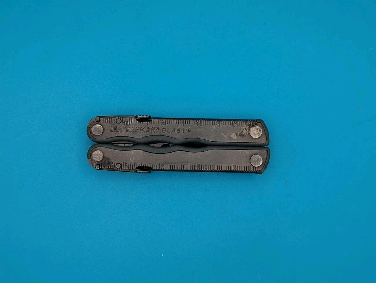 Leatherman BLAST Multi-Tool , Retired Multitool w/ Knife Pliers! BLACK OXIDE!