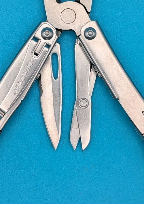 LEATHERMAN WINGMAN MULTI-TOOL! FAST SHIPPING!