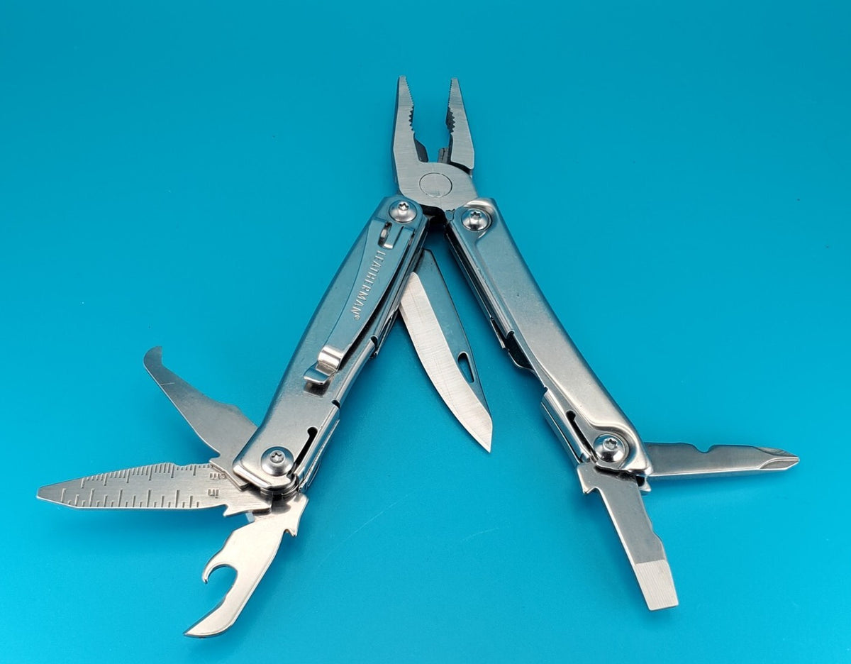 Leatherman Rev 3.8" Multi-Tool, Stainless!