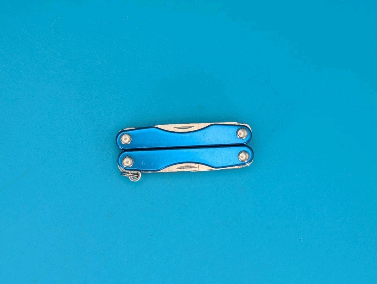 Leatherman Squirt S4 Multi-Tool, Key Ring, Retired, BLUE!
