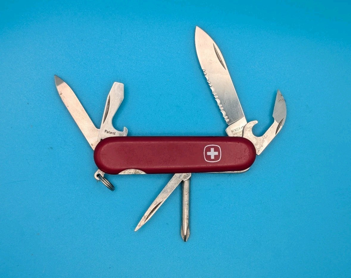 Wenger Serrated Highlander Red Swiss Army Knife Multi Tool! 85mm