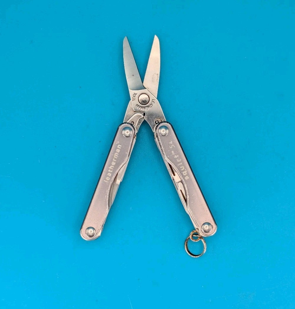 Leatherman Squirt S4 Multi-Tool, Key Ring, Retired, GRAY!
