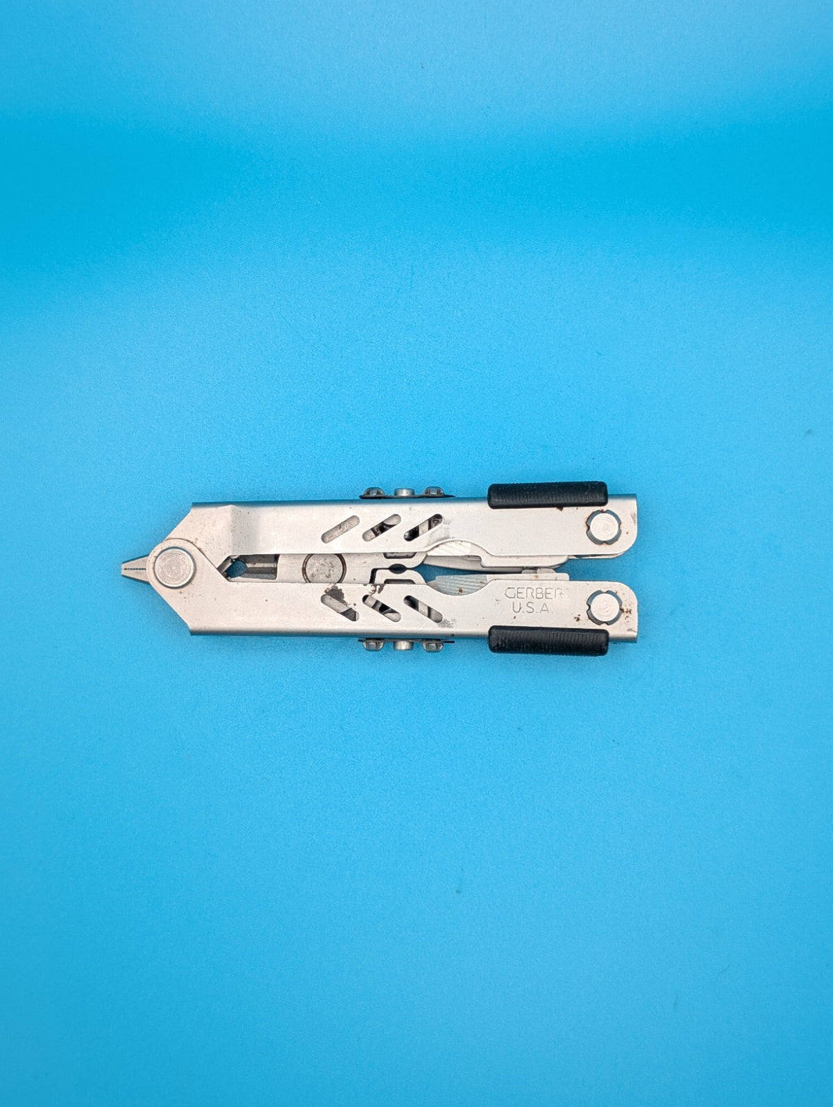 Gerber MP400 Compact Multitool Stainless Steel! USED/SOME RUST