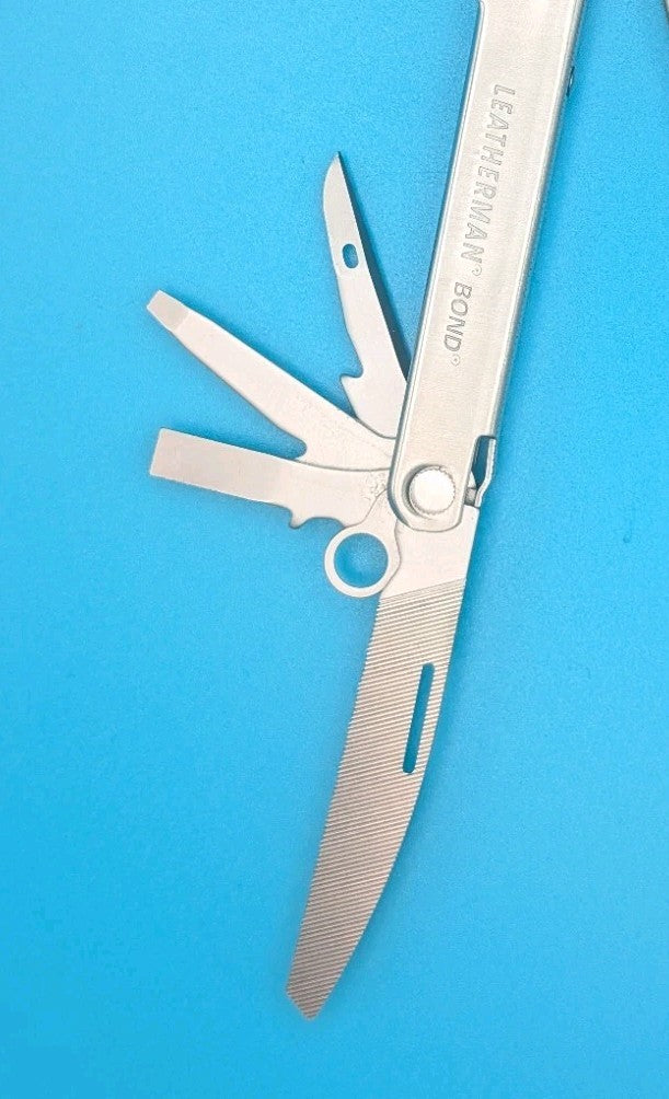 Leatherman Bond Multitool, Stainless Steel Everyday Tool with Sheath, Misumi