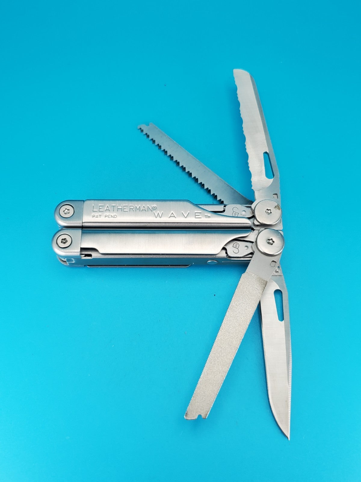 Leatherman Wave Original Vintage Retired, Dated 0400 (APR, 2004) EXCELLENT!