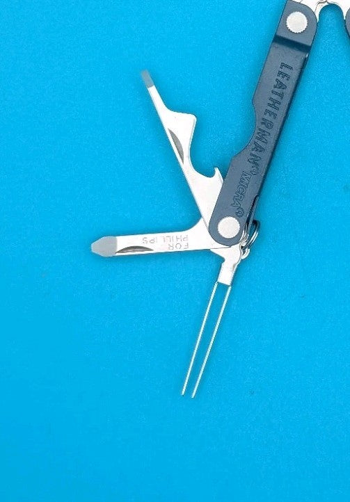 Leatherman Micra Multi-Tool, Knife, Scissors, Key Ring, Blue, Schwabe