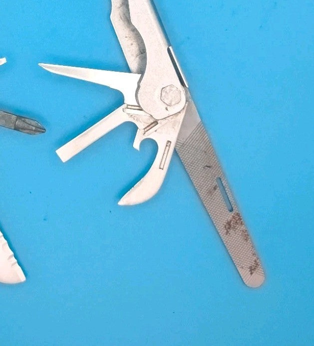 SOG USA PARATOOL Multi-Tool!