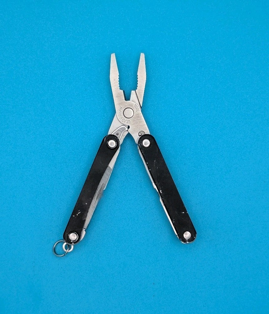 Leatherman SQUIRT PS4 Multi-Tool With Pliers Scissors Knife BLACK!