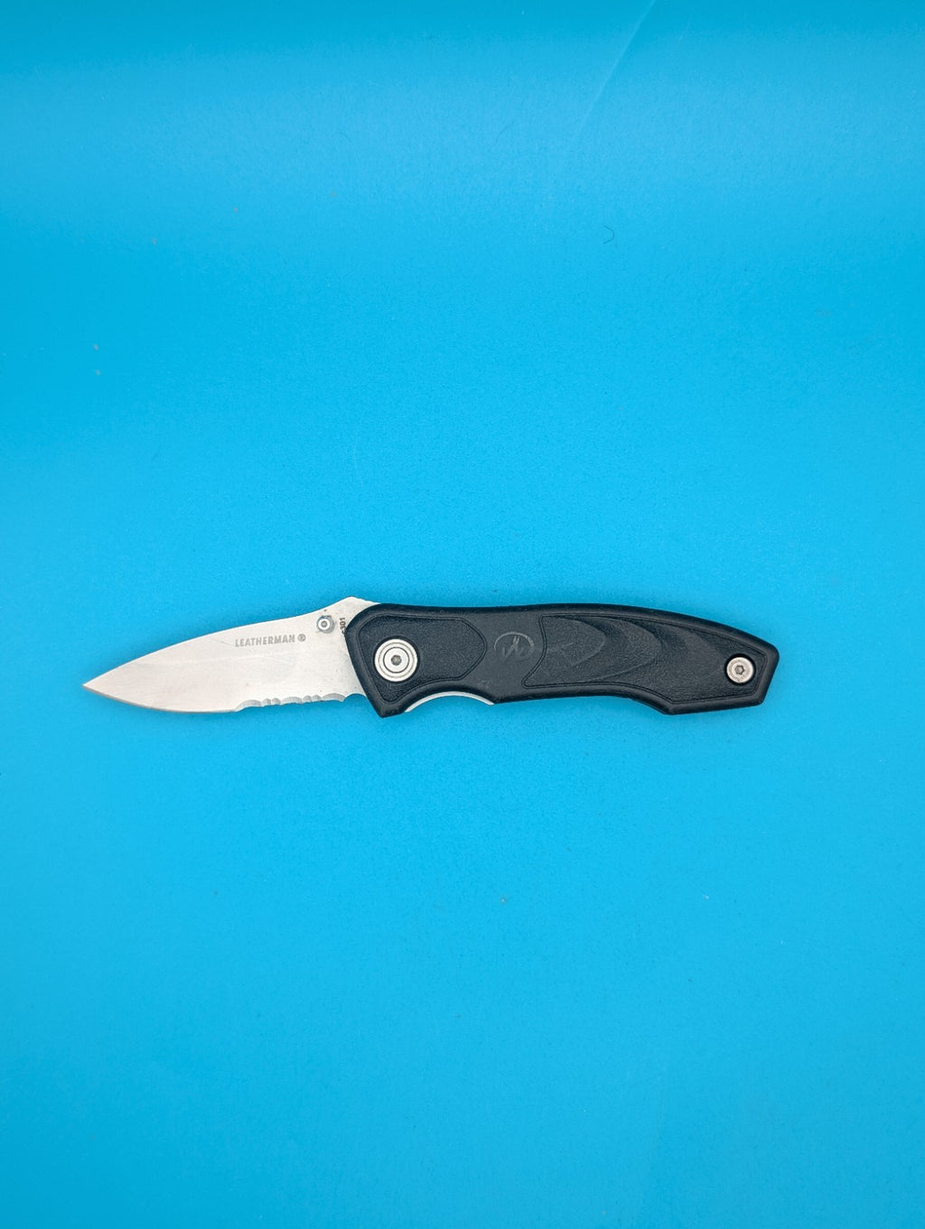 Leatherman C301 Combo Edge Liner Lock Folding Pocket Knife!