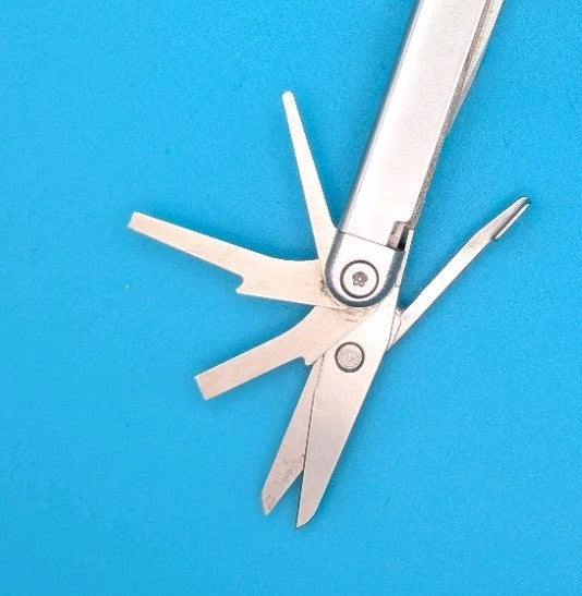 Leatherman Wave Original Vintage Retired, Dated 0800 (Aug, 2000)