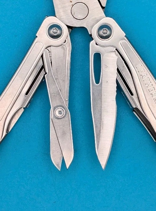 LEATHERMAN WINGMAN MULTI-TOOL! FAST SHIPPING!