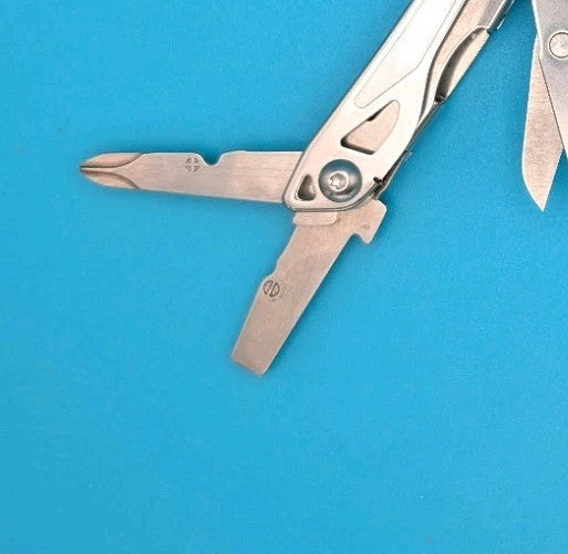 LEATHERMAN WINGMAN MULTI-TOOL! FAST SHIPPING! WITH SHEATH!