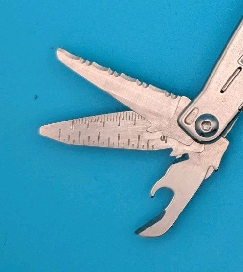 LEATHERMAN WINGMAN MULTI-TOOL! FAST SHIPPING!