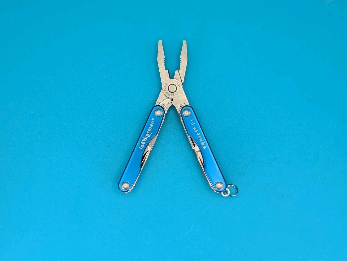 Leatherman Squirt P4 Multi-Tool, Key Ring, Retired, BLUE!