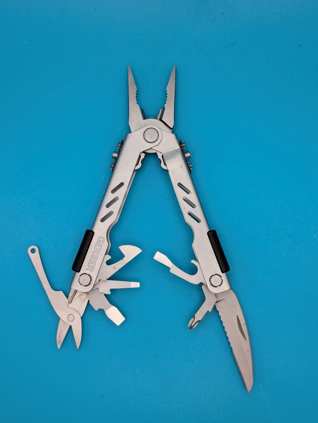 Gerber MP400 Compact Multitool Stainless Steel!