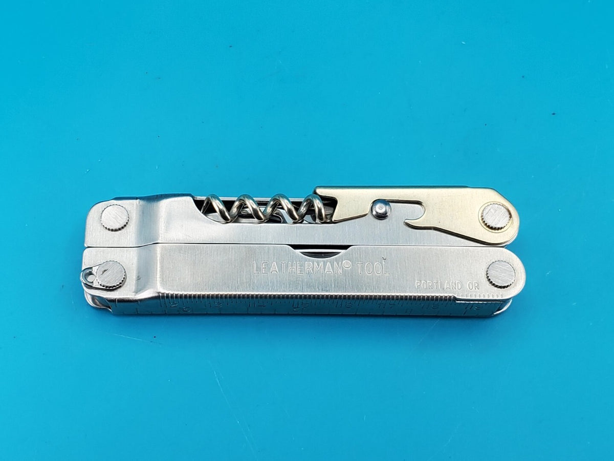 Leatherman Flair Multi-Tool Stainless Knife Pliers USA! With Sheath! 09/00 Date!