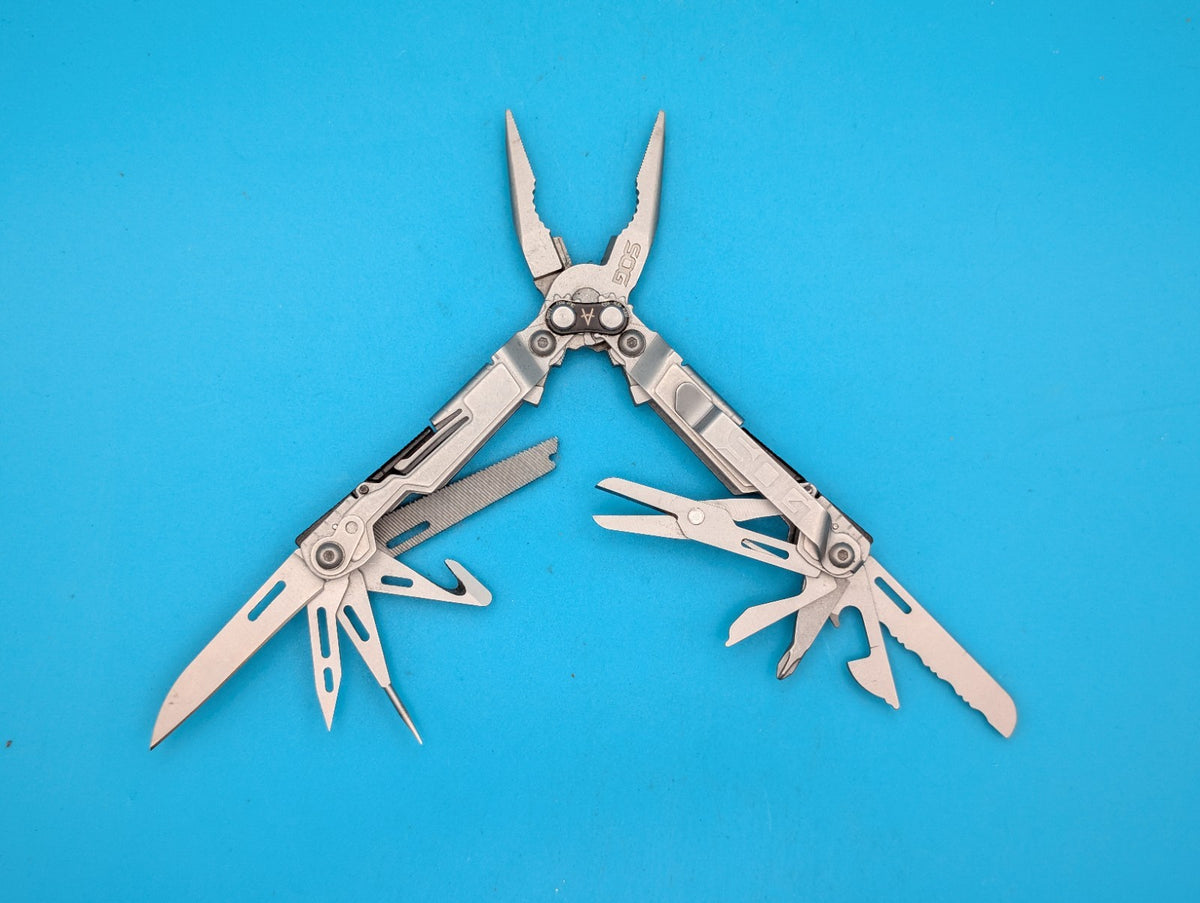 SOG PowerPint Tool Compact Lightweight Silver Multi-Tool!