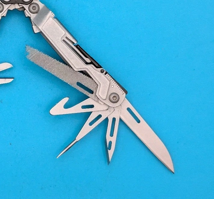SOG PowerPint Tool Compact Lightweight Silver Multi-Tool!