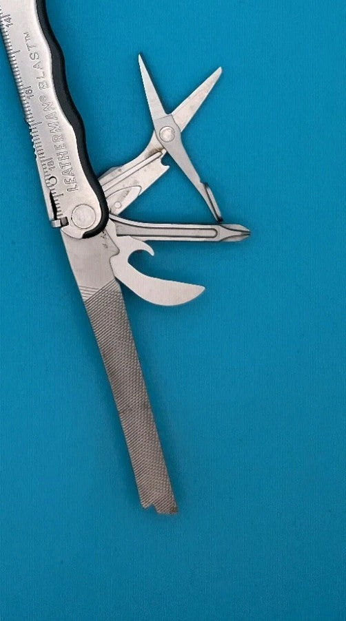 Leatherman BLAST Multi-Tool , Retired Multitool w/ Knife Pliers