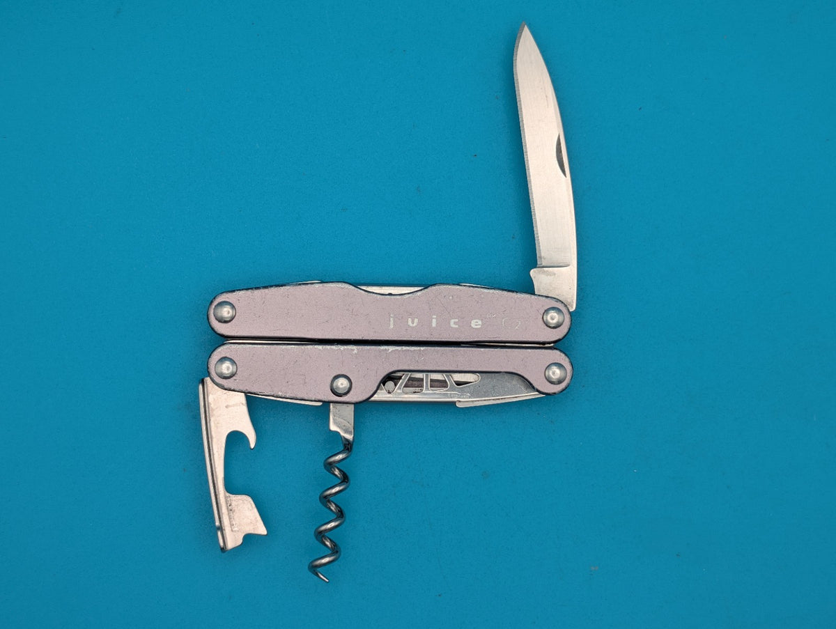 Leatherman Juice C2 Gray Multi Tool!  *LOOSE CORKSCREW*