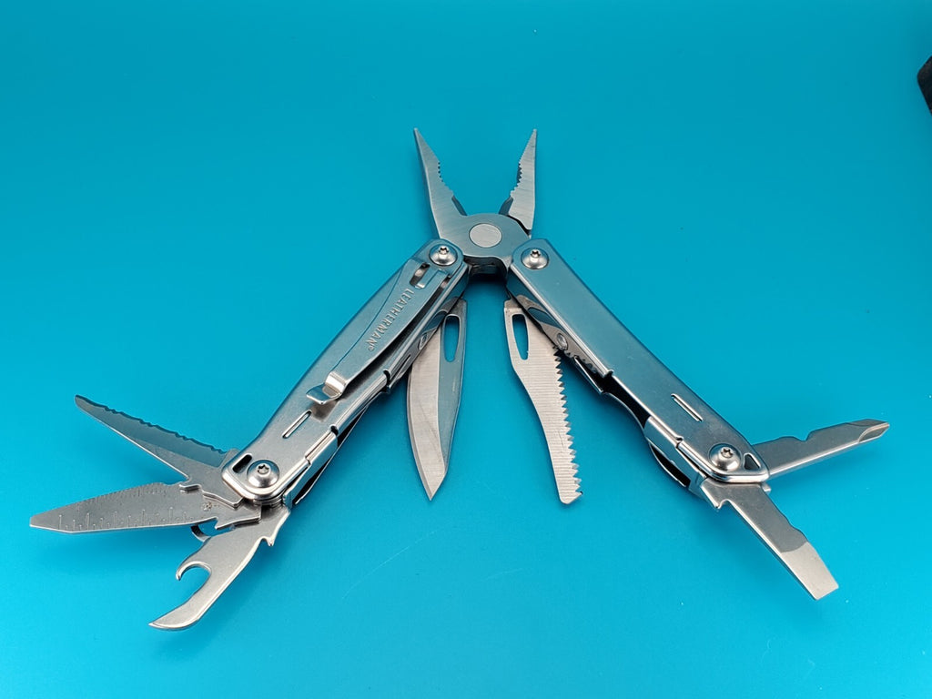 Leatherman Sidekick Multi-Tool, Knife, Pliers, Saw, Stainless!