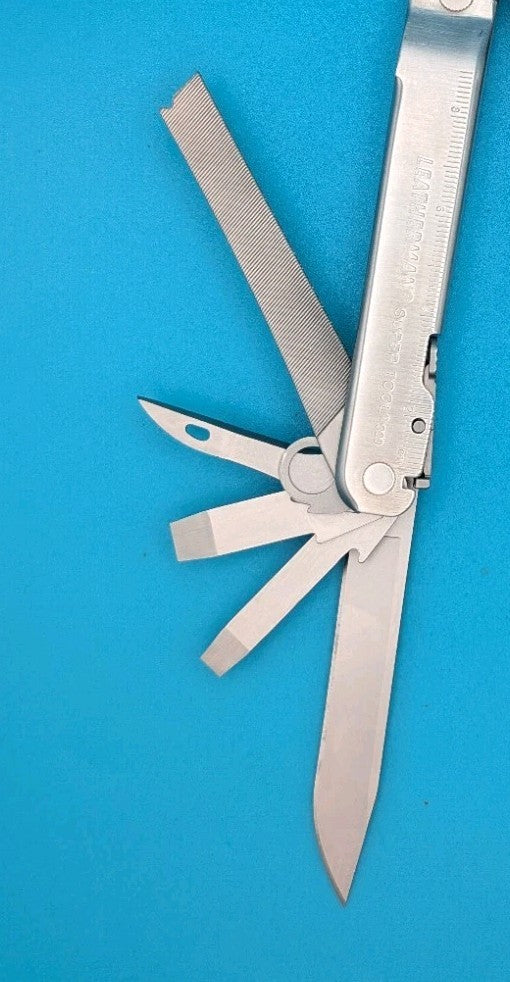 Leatherman Stainless Steel Super Tool 300 Multitool!