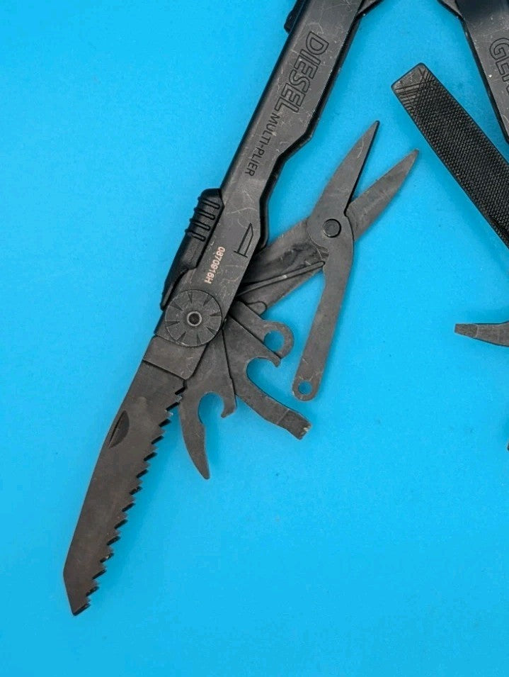 Gerber Diesel Multi Plier Black Multi-Tool!