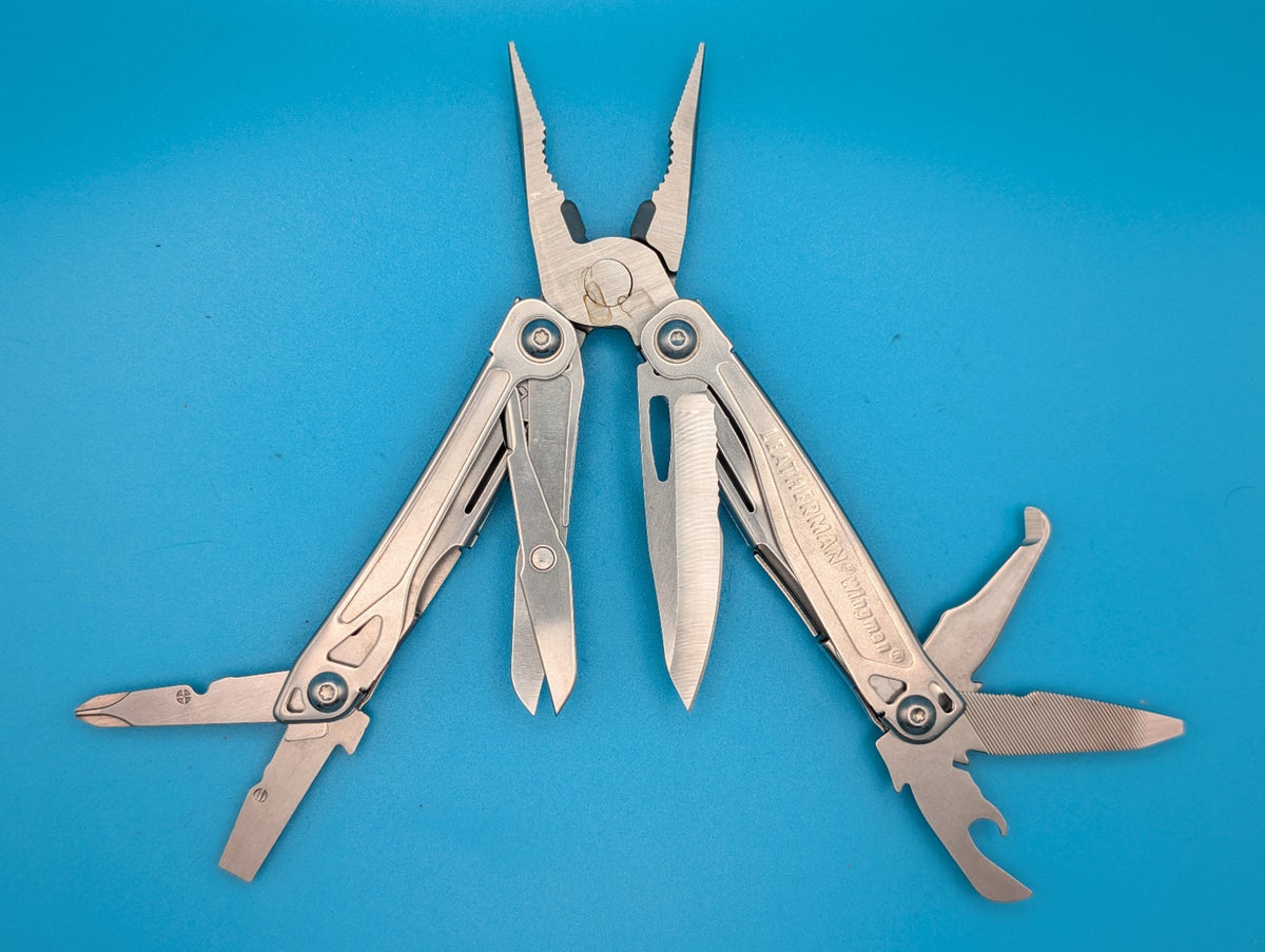 LEATHERMAN WINGMAN MULTI-TOOL! FAST SHIPPING!