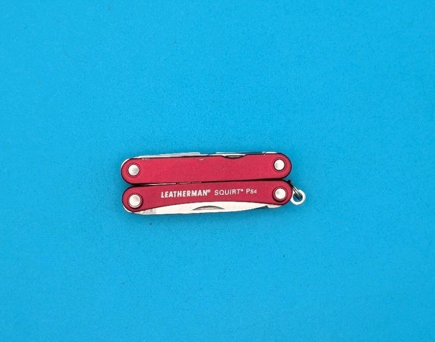 Leatherman SQUIRT PS4 Multi-Tool With Pliers Scissors Knife RED! *PIONEER TECH*