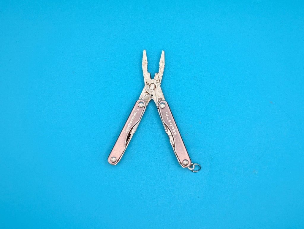 Leatherman Squirt P4 Multi-Tool, Key Ring, Retired, GRAY!