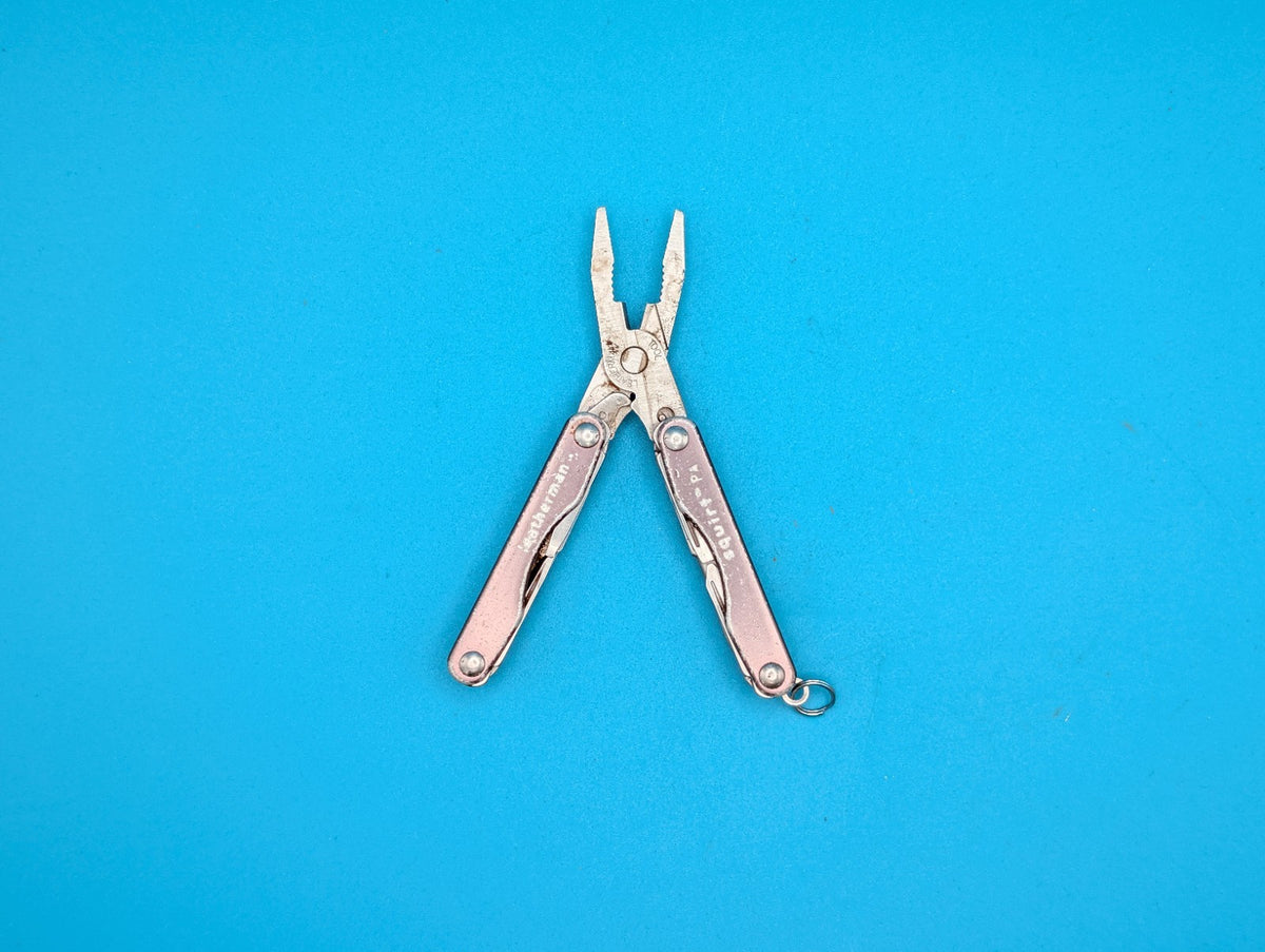 Leatherman Squirt P4 Multi-Tool, Key Ring, Retired, GRAY!