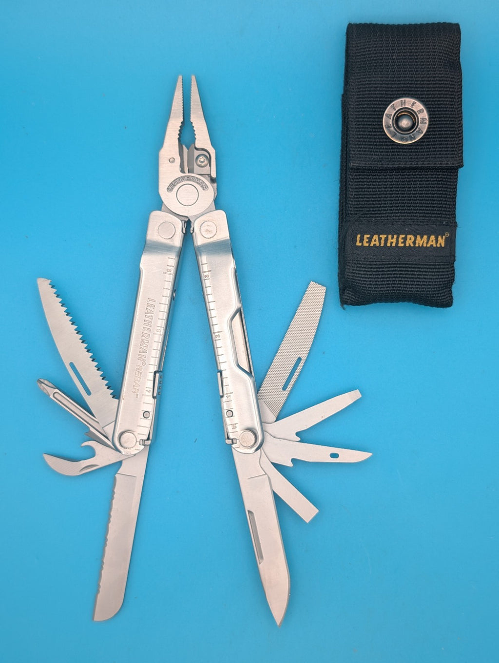 Leatherman Rebar Multi-Tool! Stainless! With Sheath!
