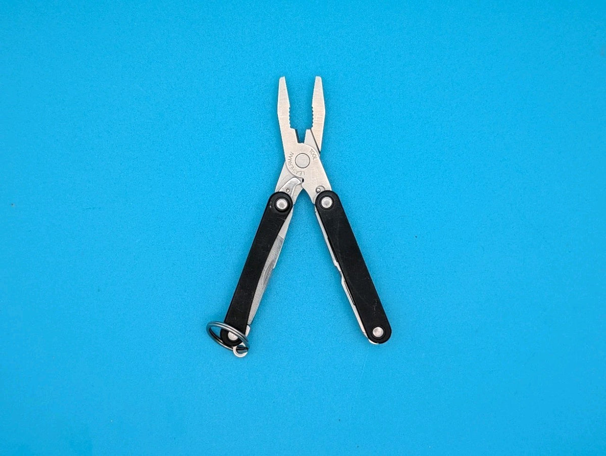 Leatherman SQUIRT PS4 Multi-Tool With Pliers Scissors Knife BLACK!