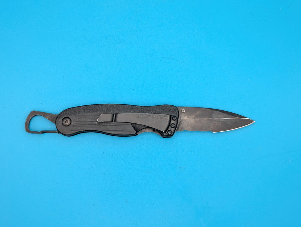 Leatherman Crater C33X Combo Edge Pocket Knife! Black!