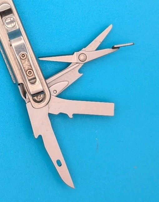 Leatherman Curl Stainless Steel Knife Pliers Multi-Tool! With Sheath! SYNCHRONY