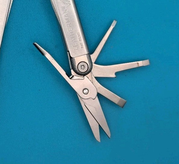 Leatherman Wave Original Vintage Retired, Dated 0799 (Aug, 1999)