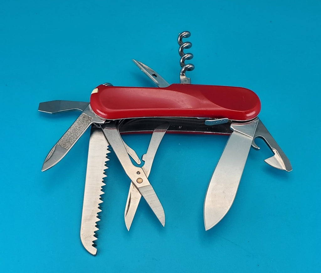 Victorinox Evo S17 Red Swiss Army Knife Multi Tool! NICE!