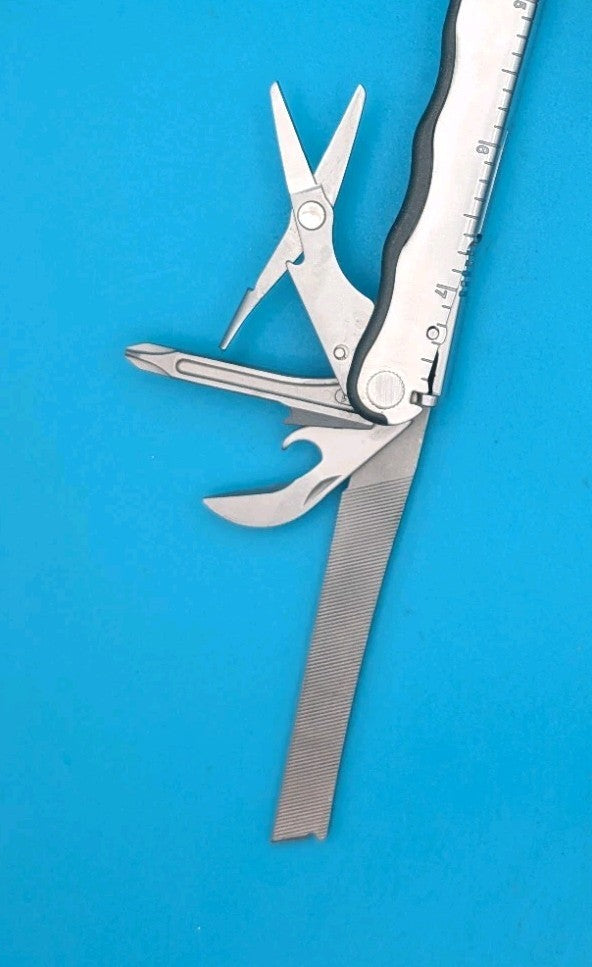 Leatherman BLAST Multi-Tool , Retired Multitool w/ Knife Pliers