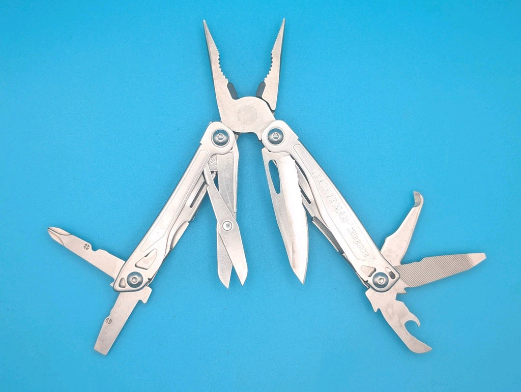 LEATHERMAN WINGMAN MULTI-TOOL! FAST SHIPPING!