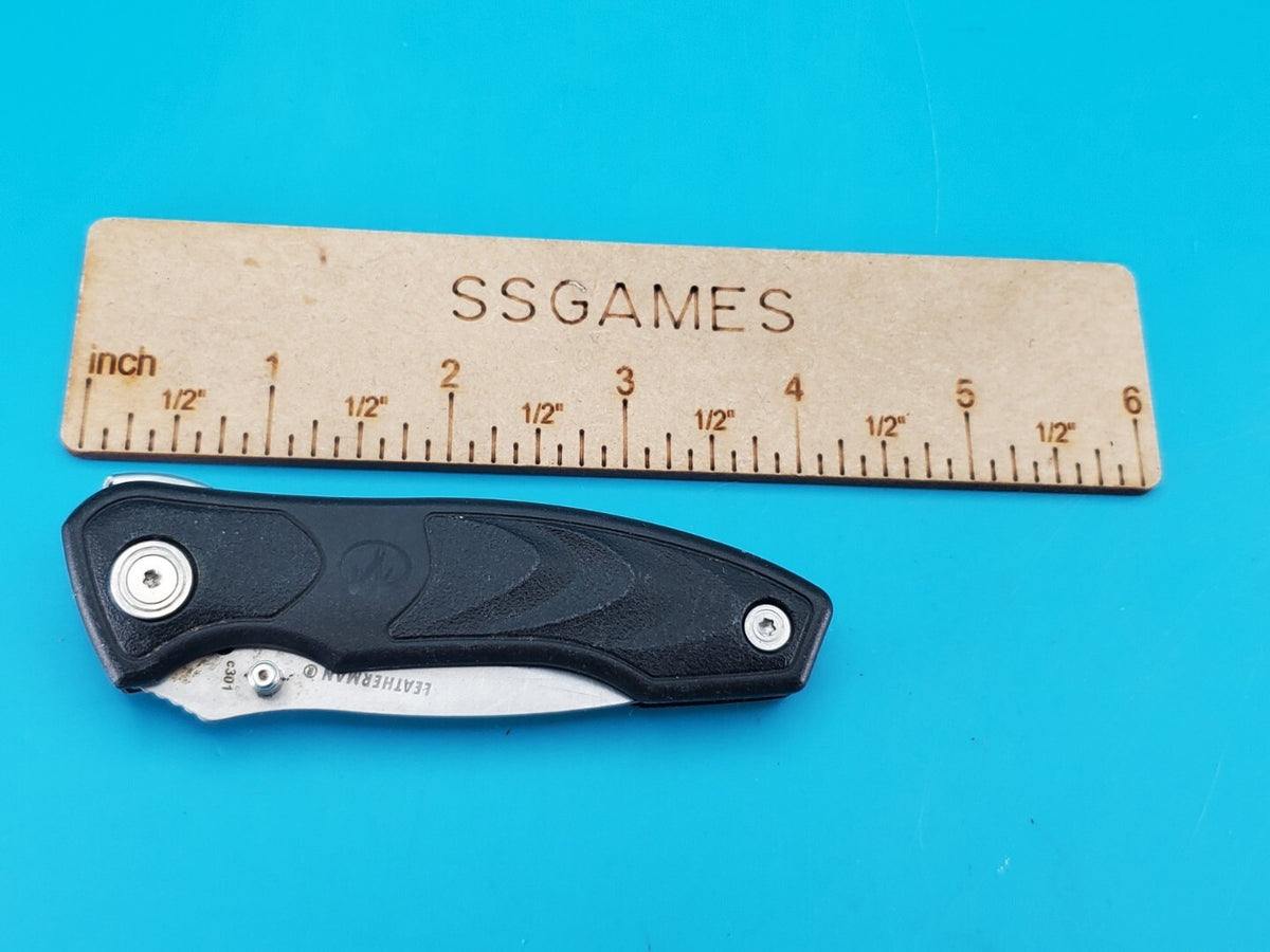 Leatherman C301 Pocket Knife with Clip Combo Blade Liner Lock!