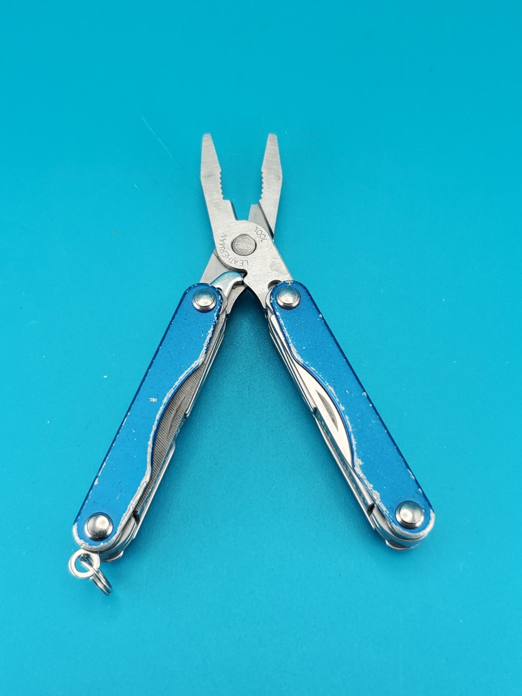 Leatherman Squirt P4 Multi-Tool, Key Ring, Retired, BLUE!