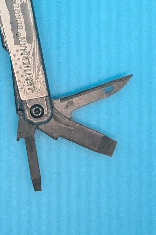 Leatherman Surge Heavy Duty Multi-Tool! GOOD WORKING CONDITION! BLACK OXIDE!