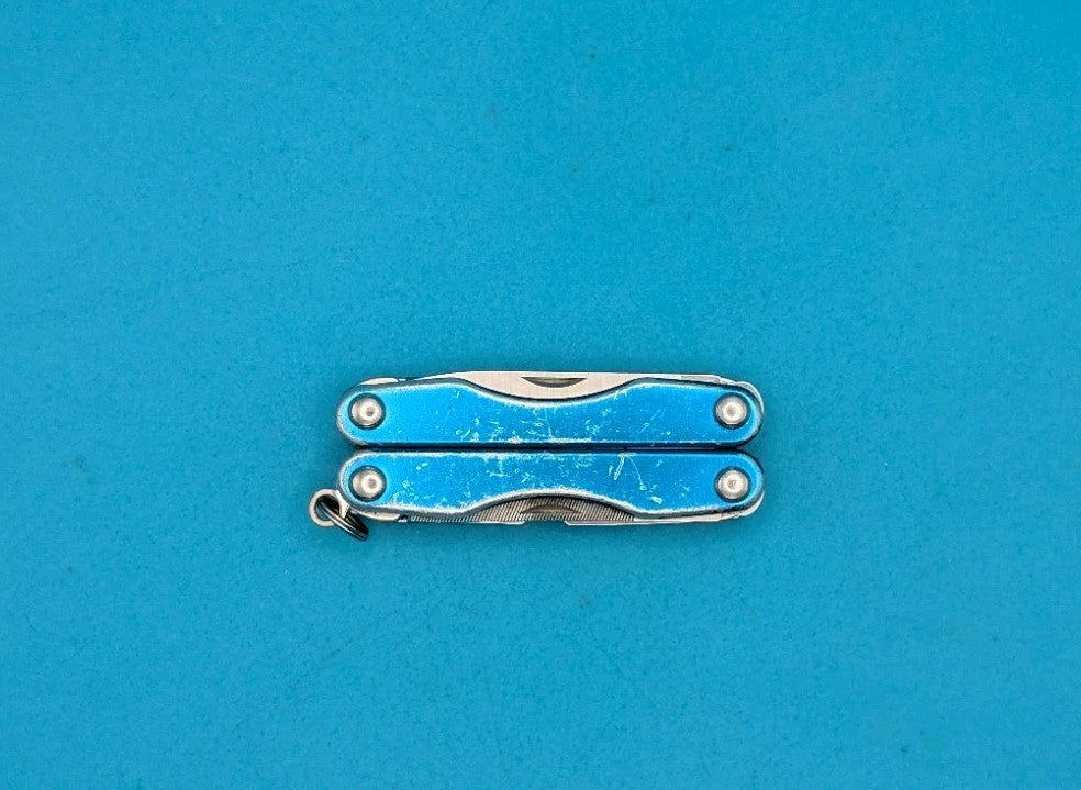 Leatherman Squirt P4 Multi-Tool, Key Ring, Retired, BLUE!