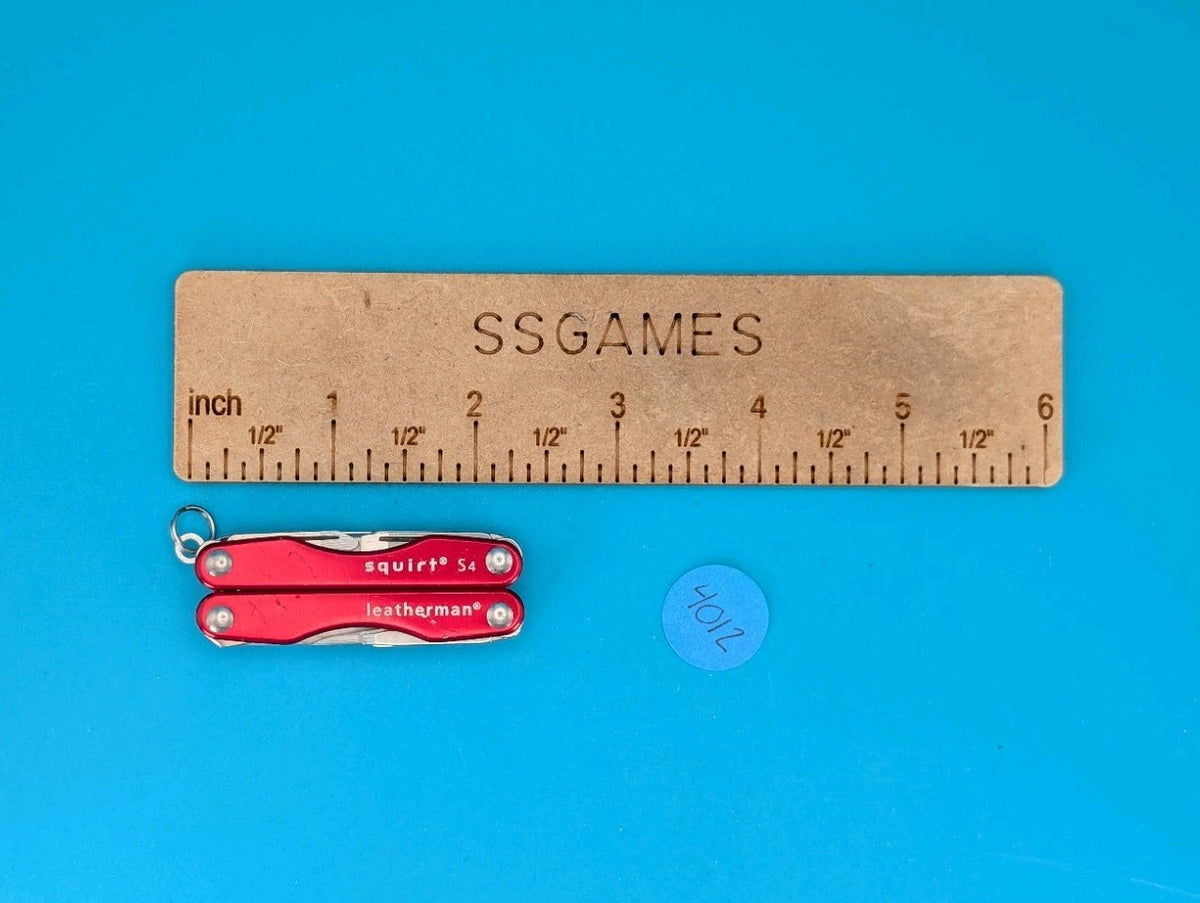 Leatherman Squirt S4 Multi-Tool, Key Ring, Retired, Red