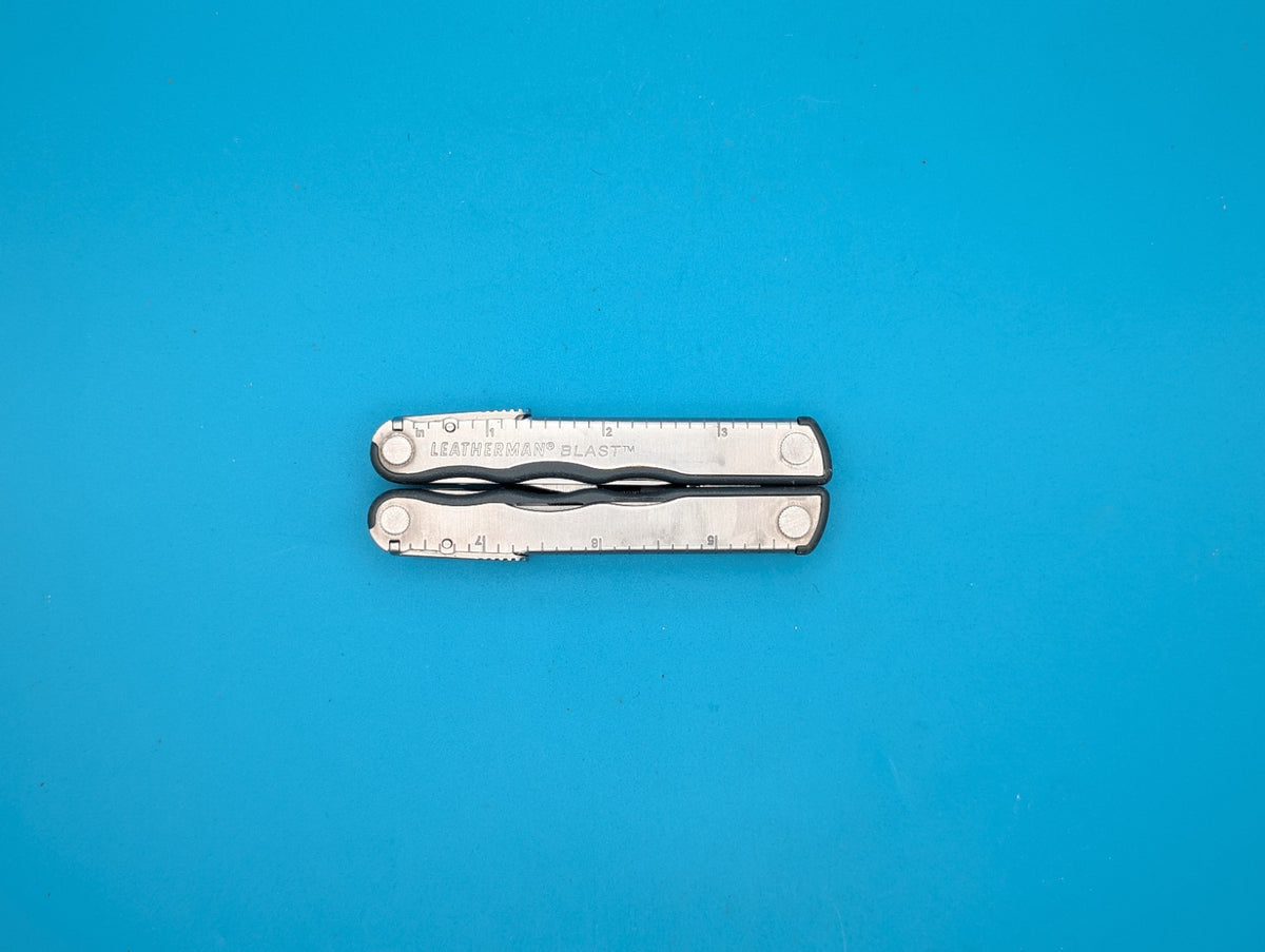 Leatherman Blast Multi-Tool, Missing Small Eyelgass Screwdriver