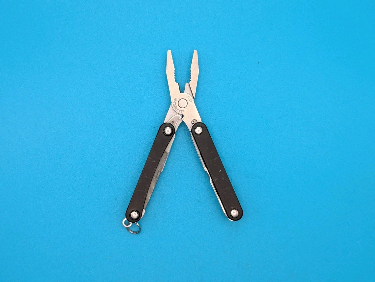 Leatherman SQUIRT PS4 Multi-Tool With Pliers Scissors Knife BLACK!