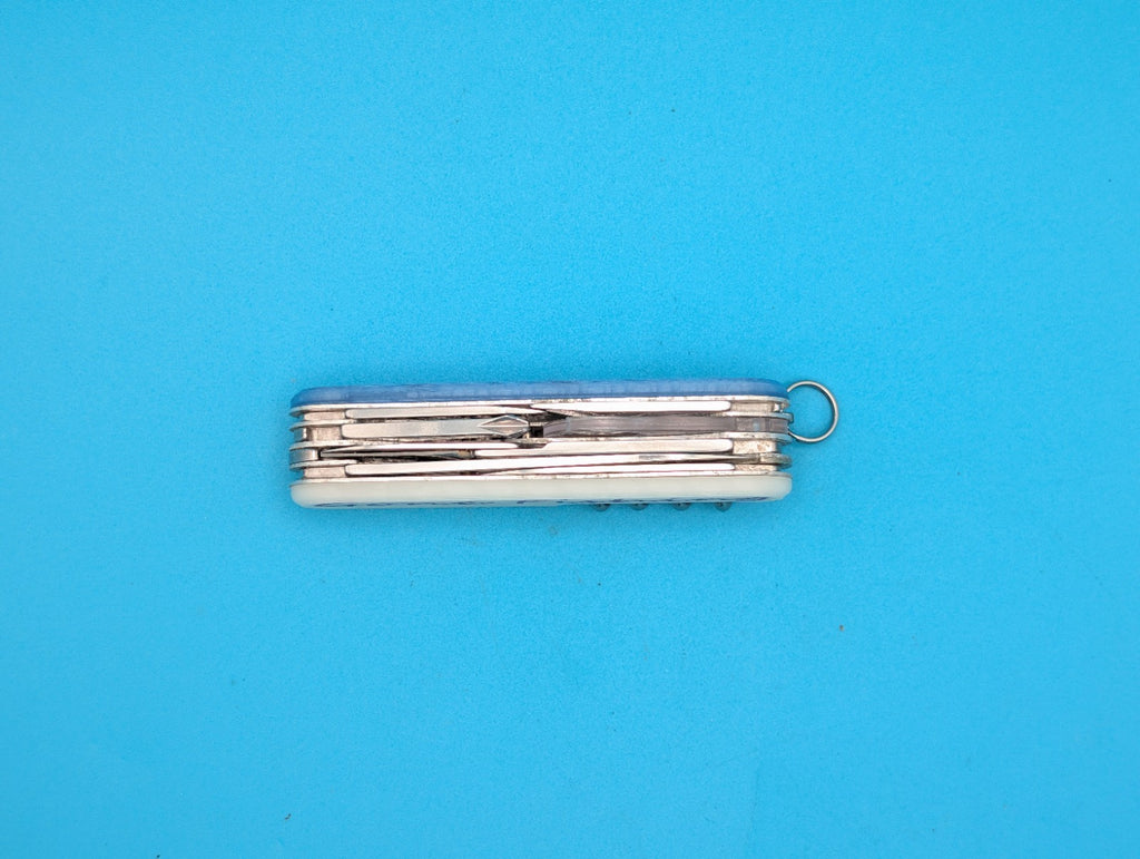 VICTORINOX EXPLORER GLOW IN THE DARK SWISS ARMY KNIFE MULTI TOOL!