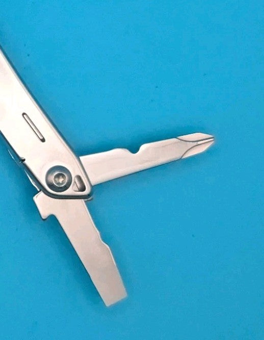 LEATHERMAN WINGMAN MULTI-TOOL! FAST SHIPPING!