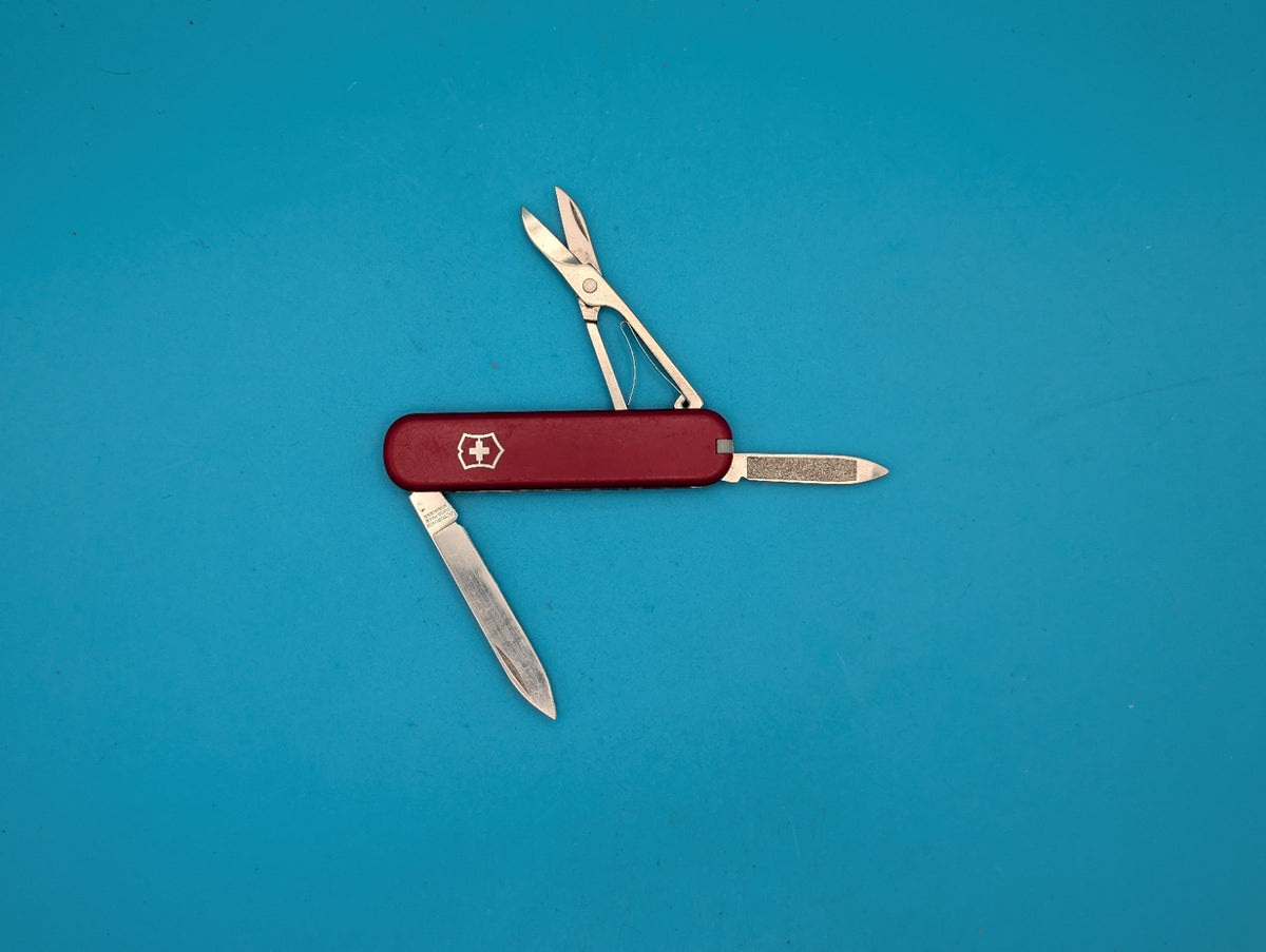 Victorinox Ambassador 74mm Swiss Army Knife Multi Tool! Red!