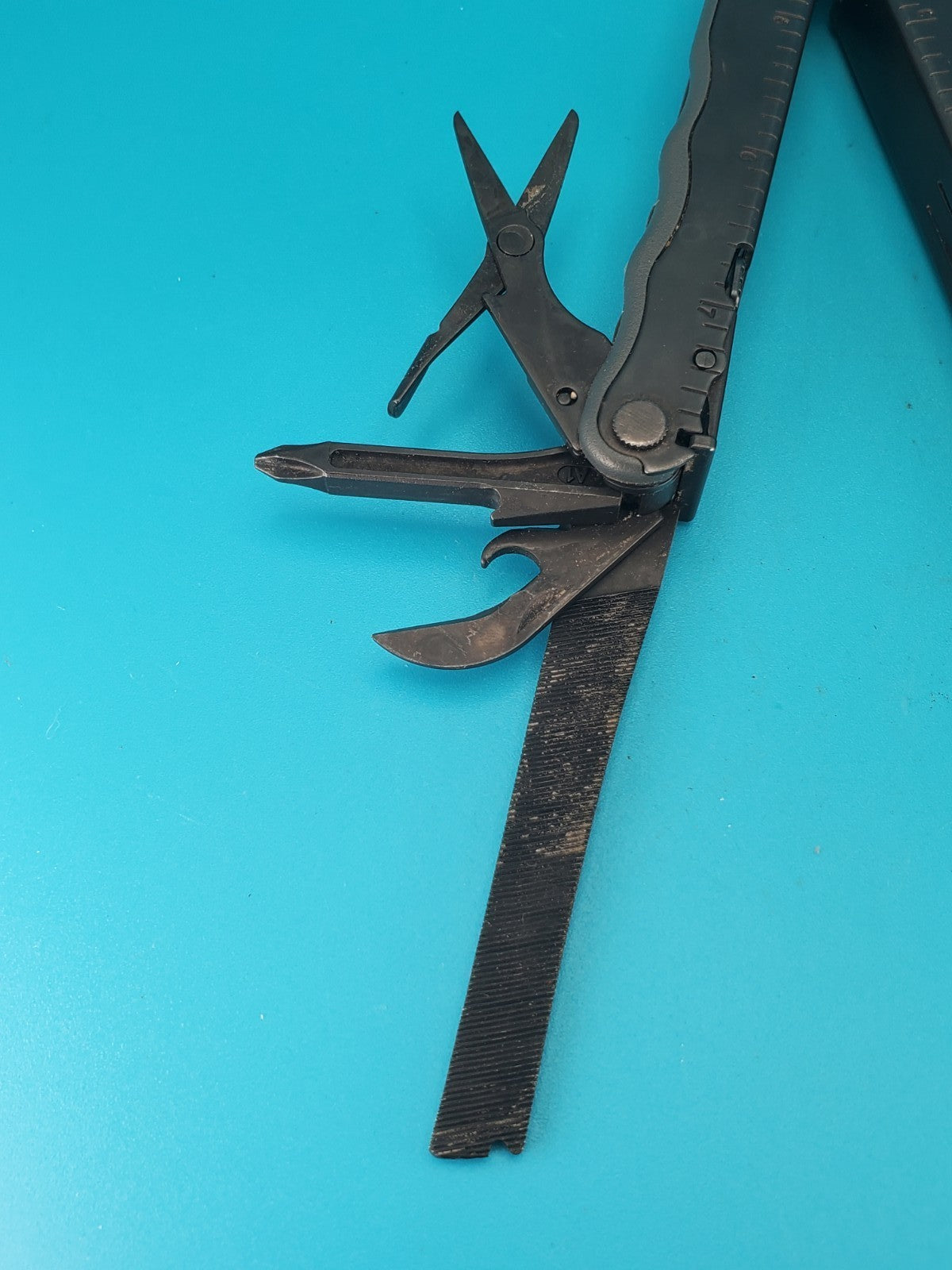 Leatherman BLAST Multi-Tool , Retired Multitool w/ Knife Pliers! BLACK OXIDE!